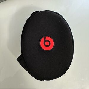 Beats Solo Headphones Storage Case -‎ Fits 1st Gen Beats Solo Wired Headphones
